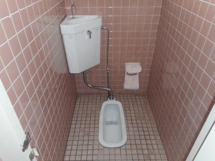 女子便所 中高校舎3階 トイレの改修工事が完成しました 学園からの ...